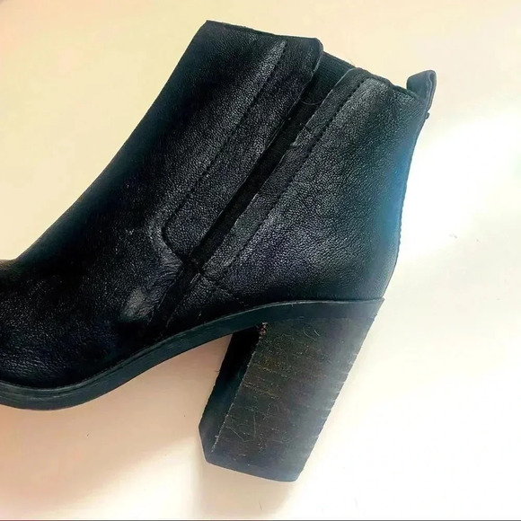 Lucky Brand Sassa Black Leather Ankle Booties - Picture 7 of 10